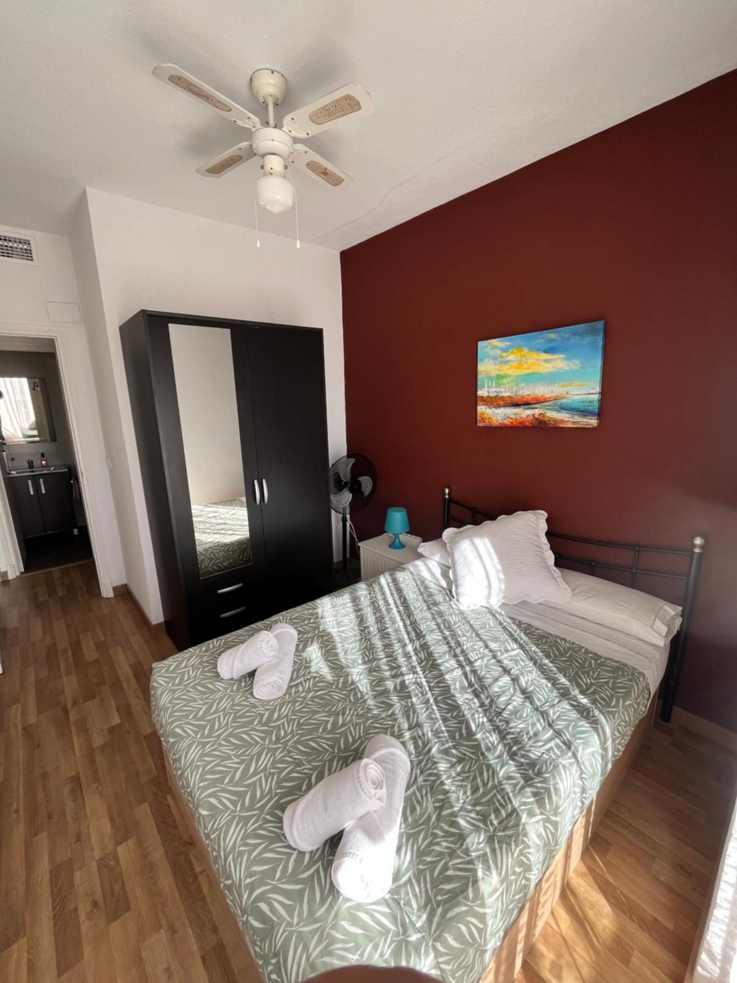 4 Bedrooms -Seneca Center Apartment Alicante Buitenkant foto