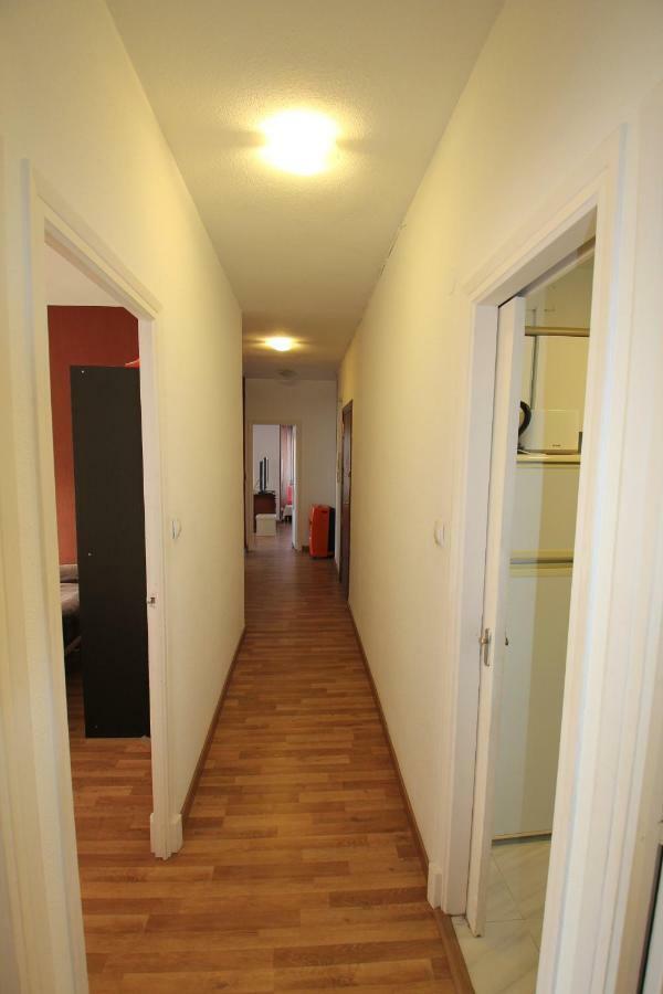 4 Bedrooms -Seneca Center Apartment Alicante Buitenkant foto